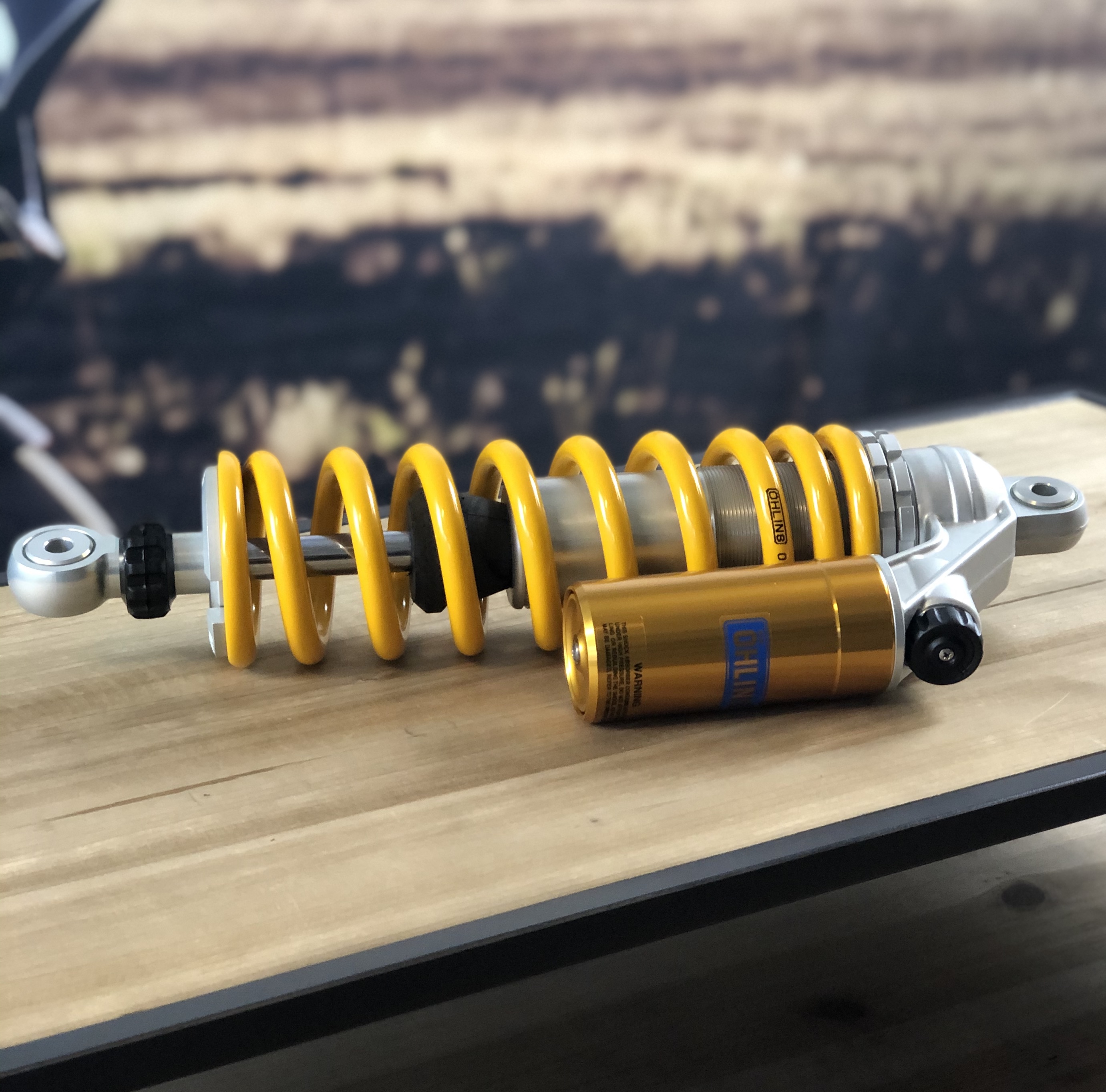 Monoamortiguador original Öhlins Moto Guzzi V85 TT